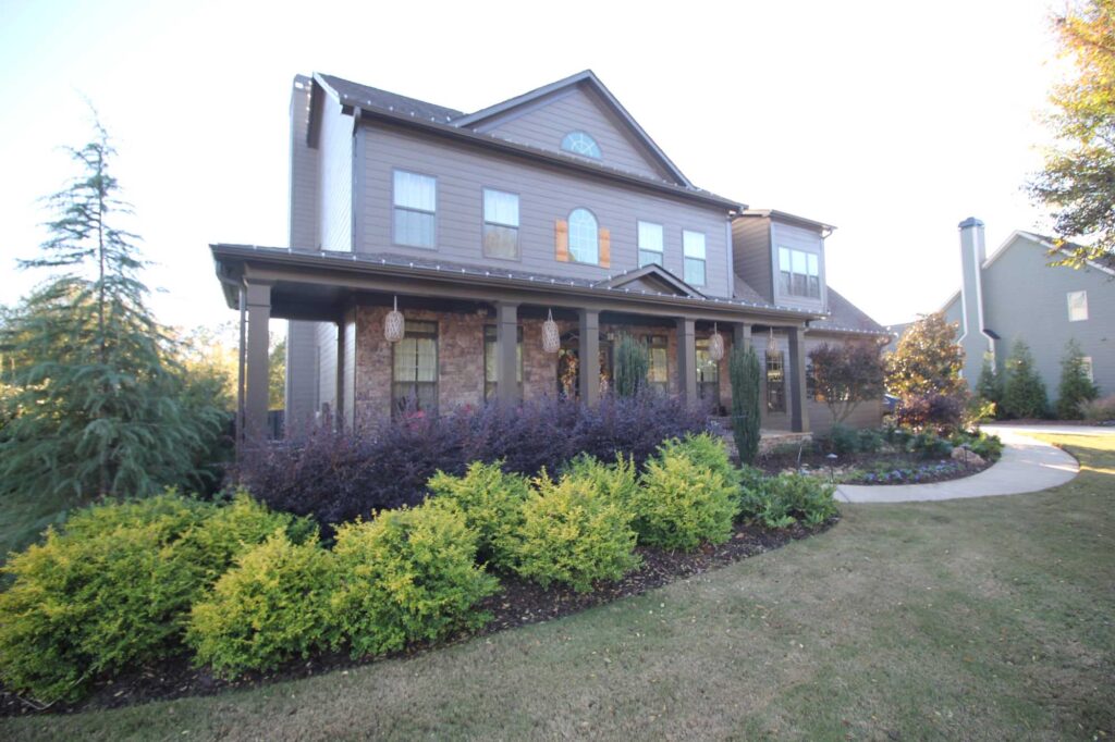 Front lawn and planting beds in Executive Green’s Treiber project